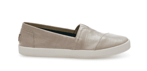 OXFORD TAN PATENT LINEN WOMEN'S AVALON SLIP-ONSOXFORD TAN PATENT LINEN WOMEN'S AVALON SLIP-ONS