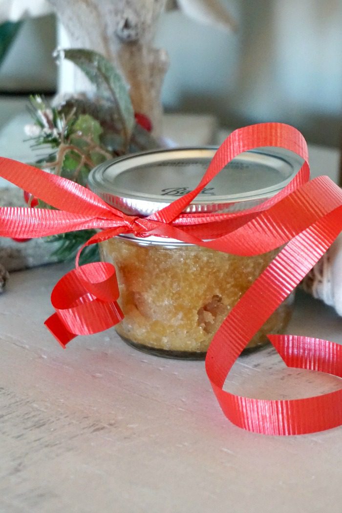 DIY Christmas Gift Idea! DIY Homemade Winter Hand Scrub! Easy Recipe made with Essential Oils!