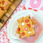 Valentine’s Day Chocolate Chip Cookie Bars Recipe