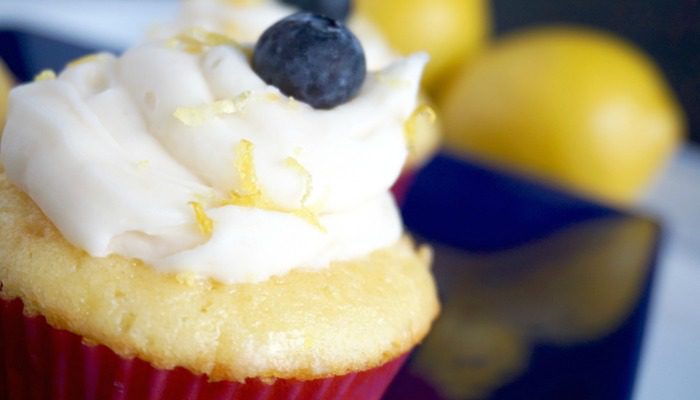 Lemon Glaze Cupcakes Featured