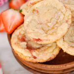 Easy Strawberry Cheesecake Cookies Recipe