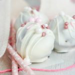 No Bake Oreo Cheesecake Balls Recipe