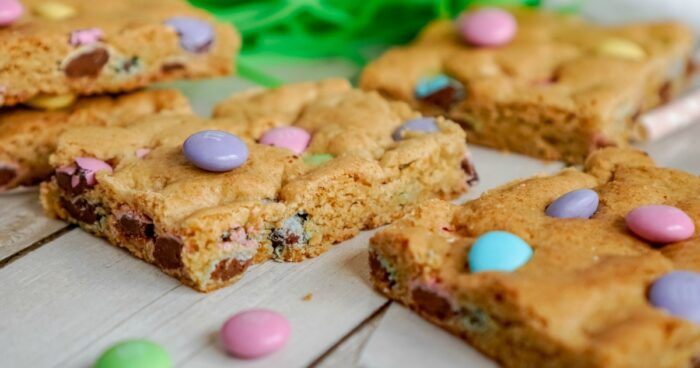 Easy Easter cookie bars on a wooden table.