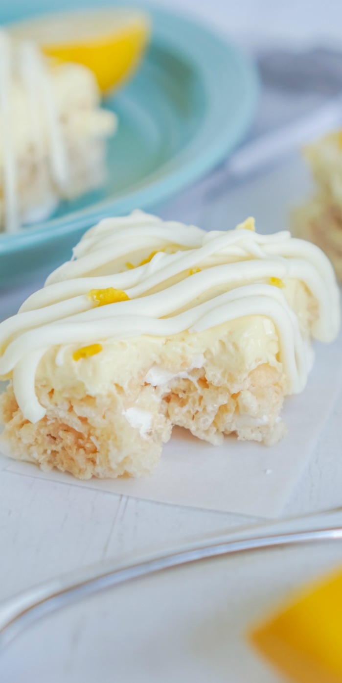 Lemon Cheesecake Krispie Treat Bars