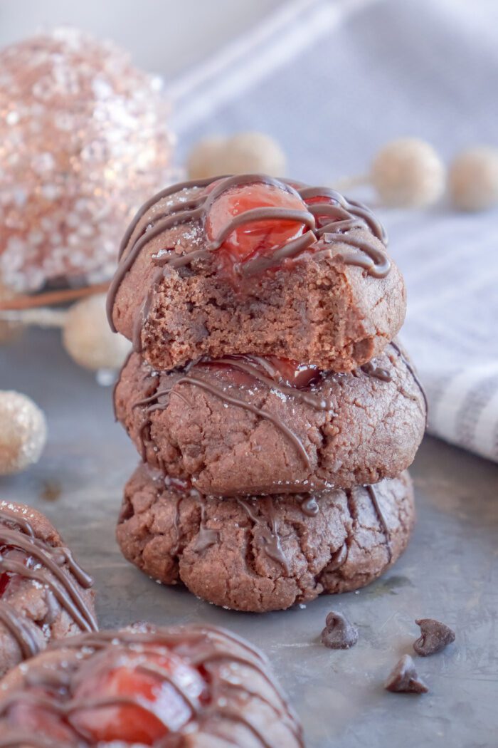 Stack of chocolate cookies