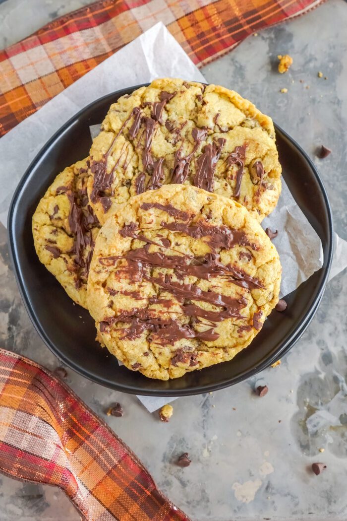 Plate of cookies