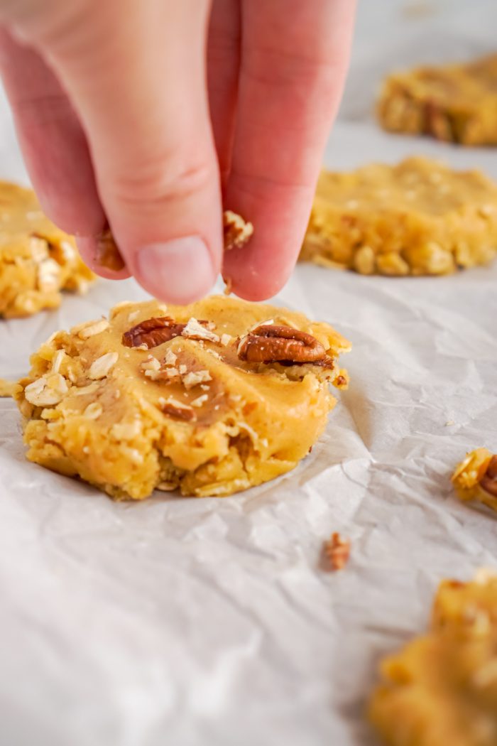 Topping cookies with extra pecans
