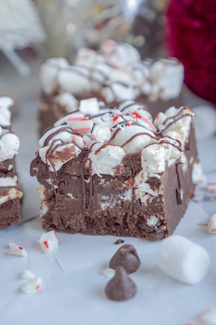 Hot Chocolate Peppermint Fudge Square