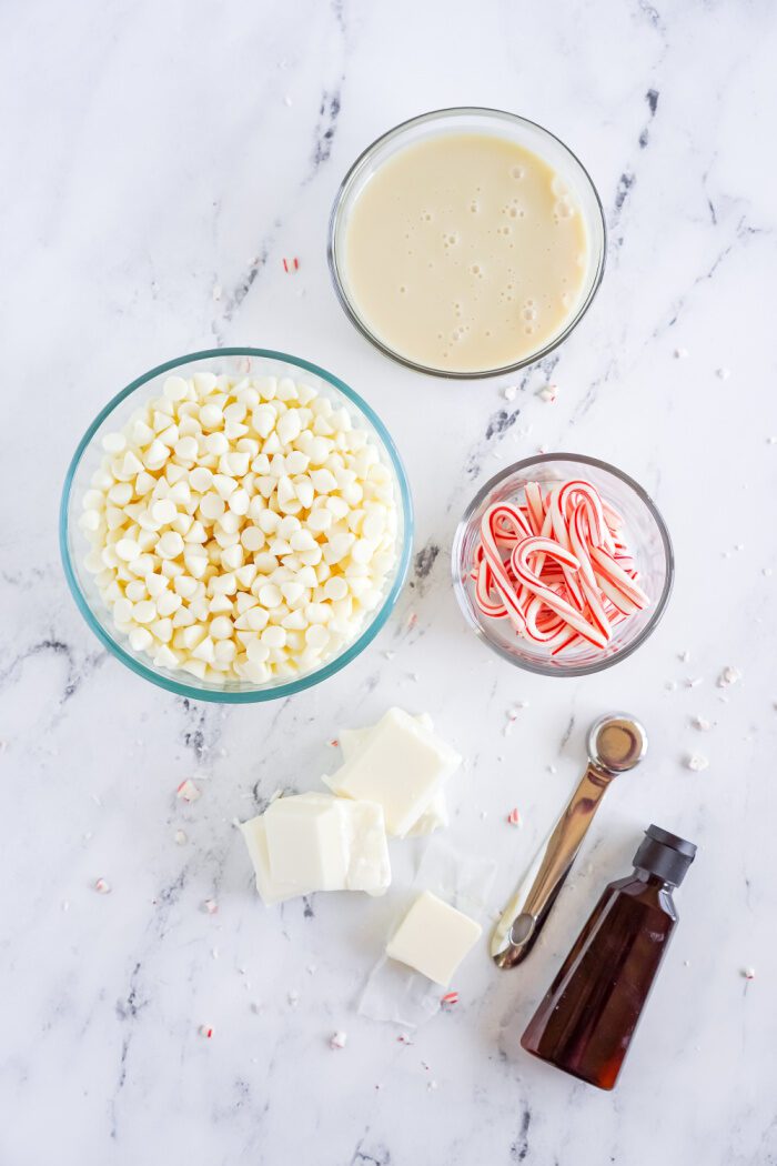 Peppermint Crunch Fudge Ingredients