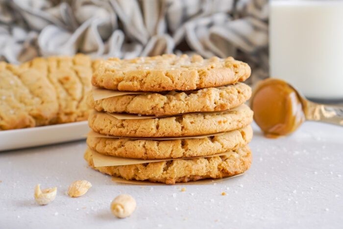 5 Peanut Butter Cookies in a stack