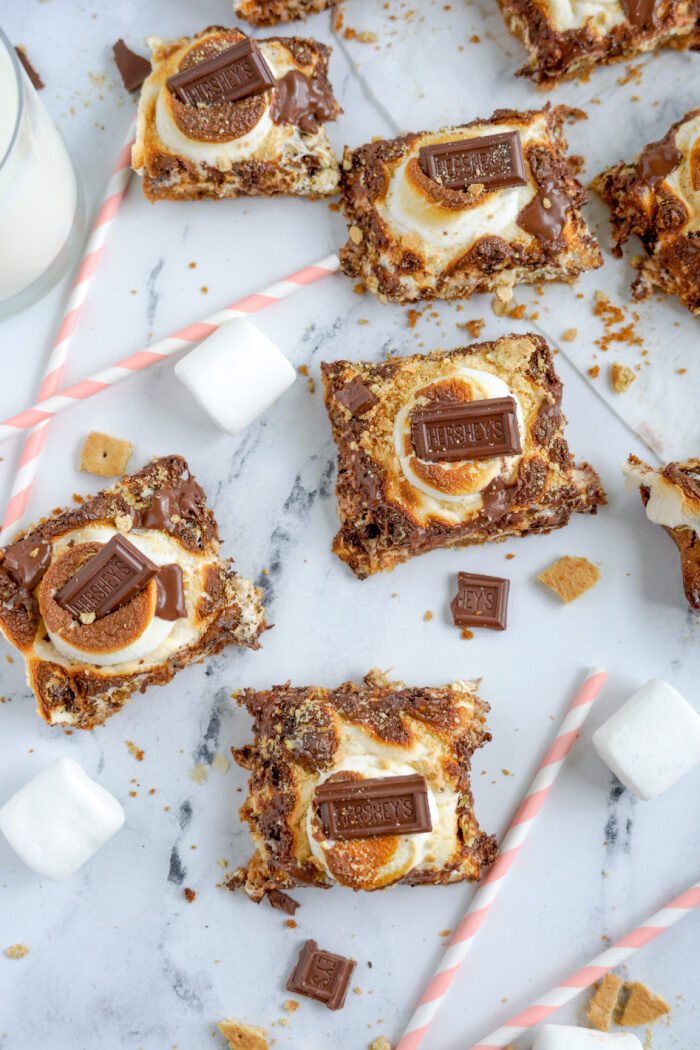 Above view of 5 S'mores bars
