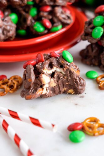 Crockpot Christmas Candy Recipe with Pretzels - Lemon Peony