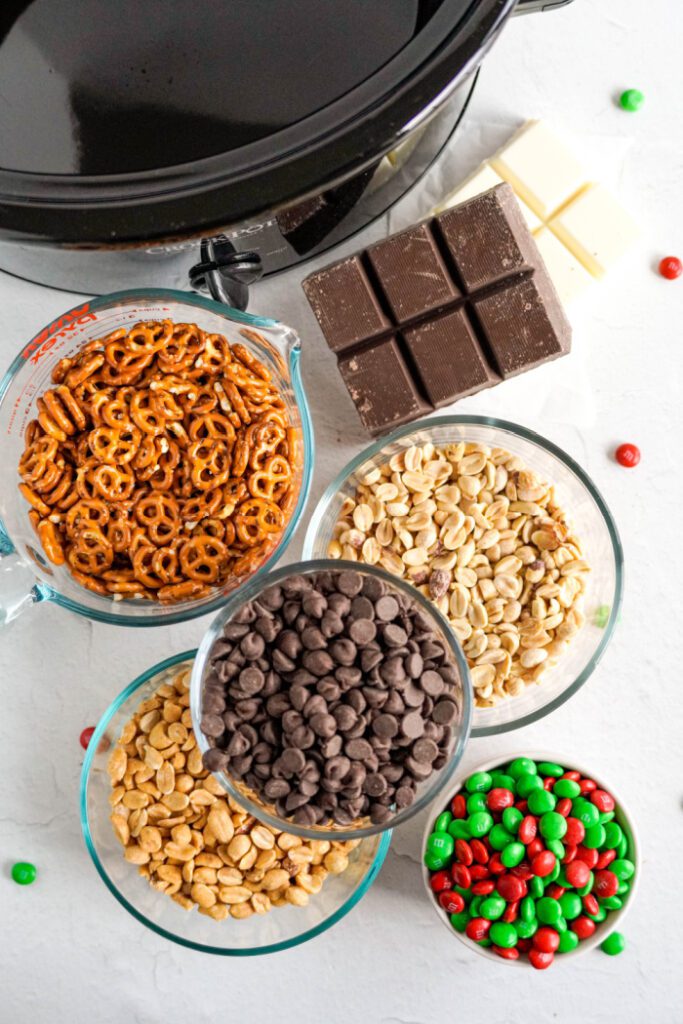 Crockpot Christmas Candy Recipe With Pretzels - LemonPeony