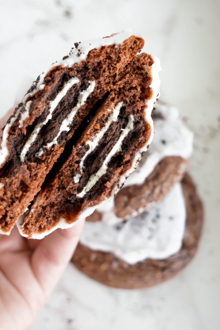 Cookies and Creme Pop Tart Cookie broken in half