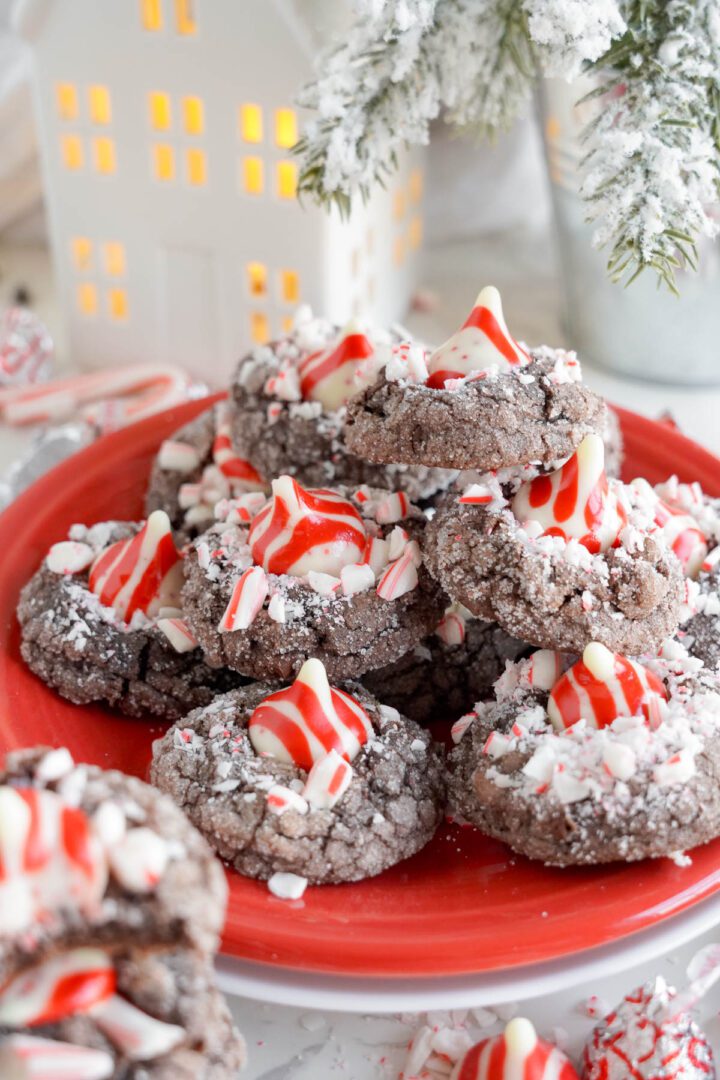 Red Plate of Peppermint Brownie Bites with Kiss